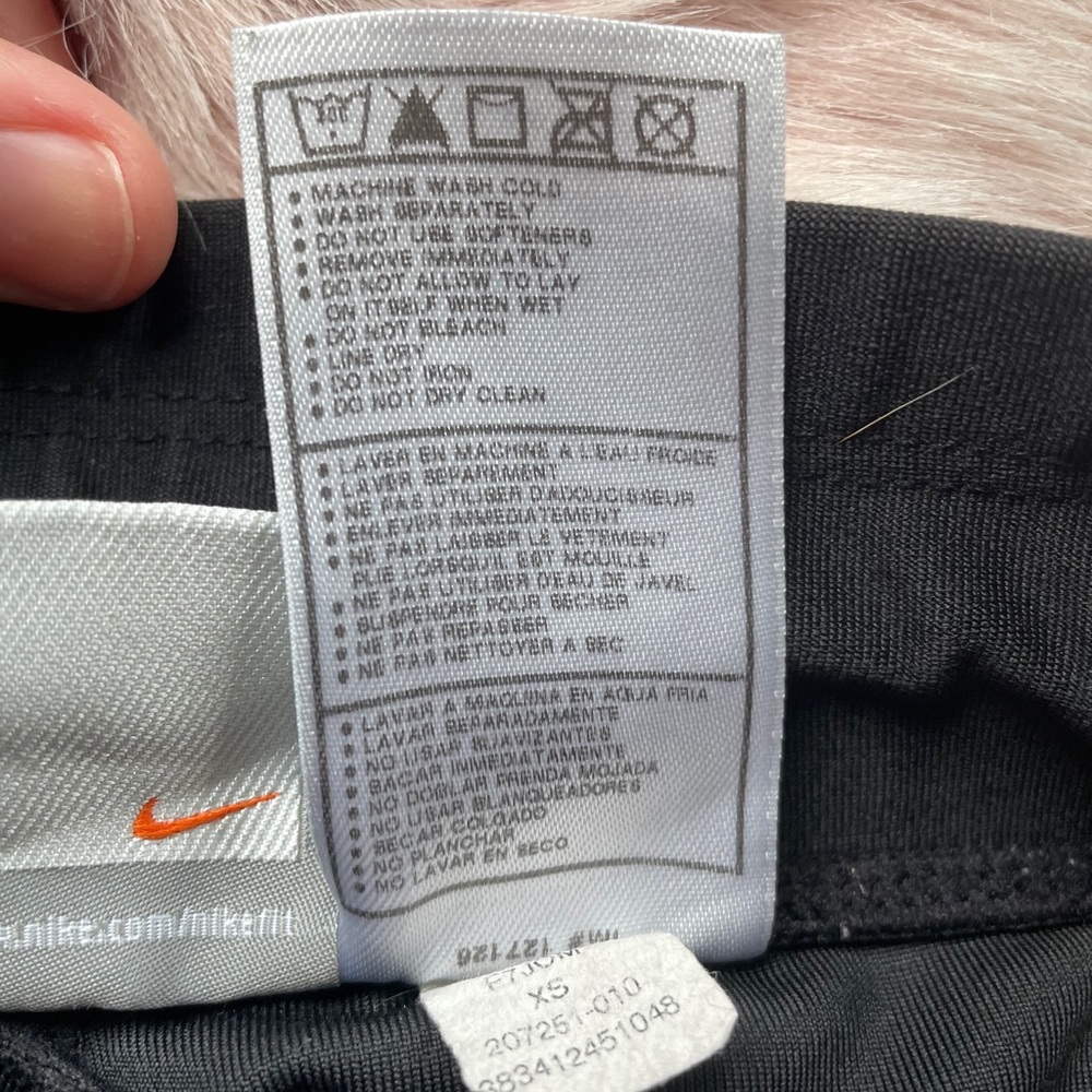 Nike Workout Shorts - Picture 5 of 5